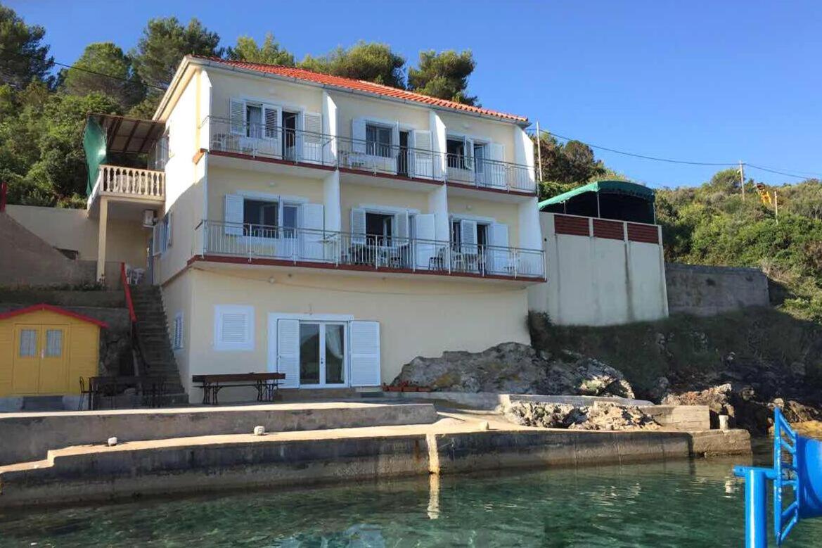 Apartment Savar 8079A Brbinj Exterior photo